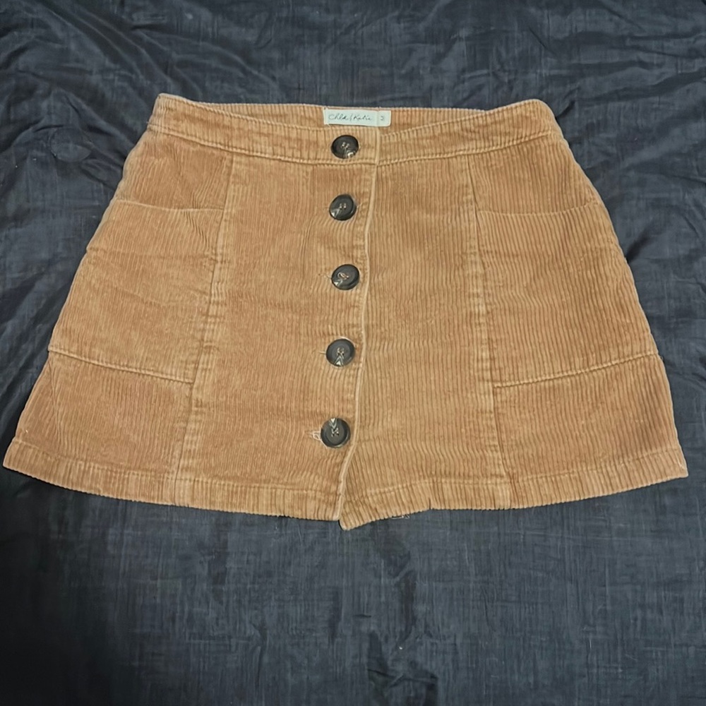 Chloe and Katie tan skirt with pockets
